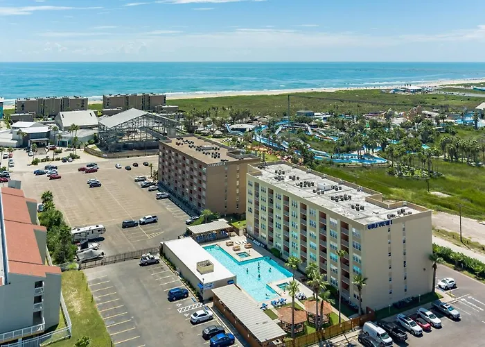 Charming 1 Bedroom, 3 Minute Walk To The Beach Condo